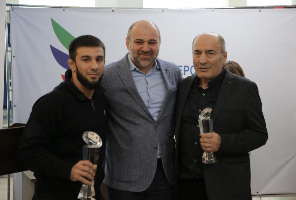 Лучших спортсменов чествовали в Минспорте республики